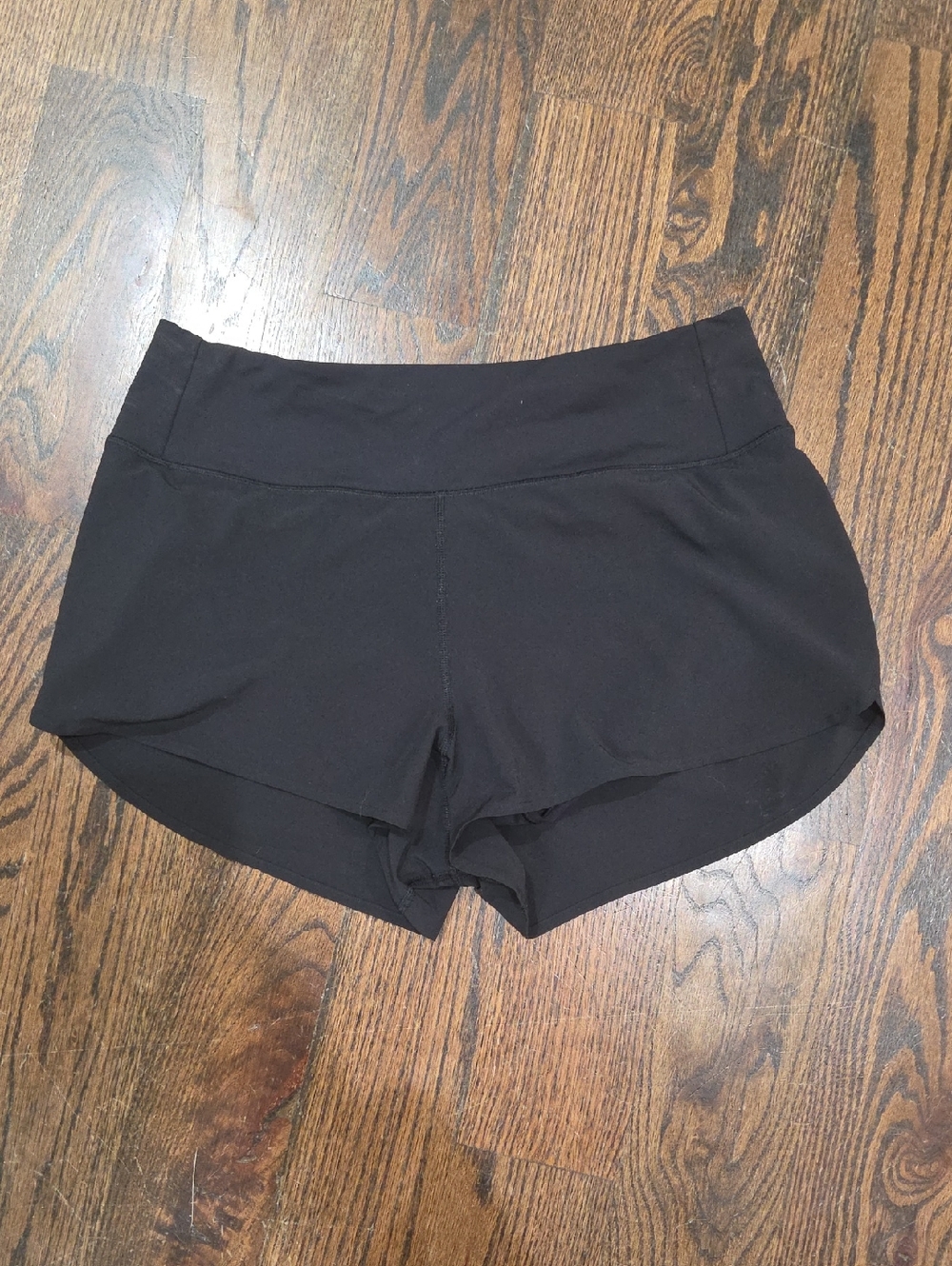lululemon athletica Speed-up 2.5inch  Shorts. Size Medium. Worn 2 Times!